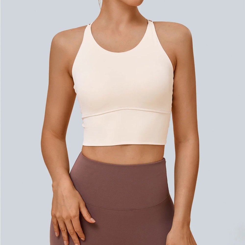 Berlook Activewear Off White Cut Out Twist Sports Bra - Picture 2 of 6